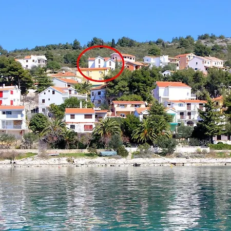 Family-friendly With Swimming Pool Mavarstica, Ciovo - 18744 Τρογκίρ