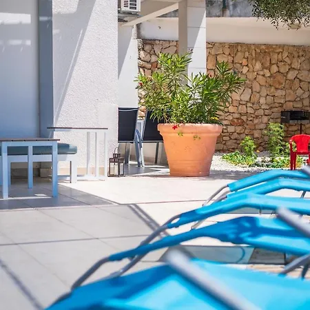 Family-friendly With Swimming Pool Mavarstica, Ciovo - 18744 Τρογκίρ