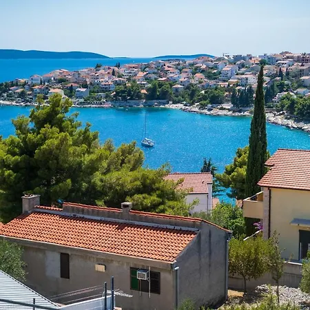 Διαμέρισμα Family-friendly With Swimming Pool Mavarstica, Ciovo - 18744 Τρογκίρ